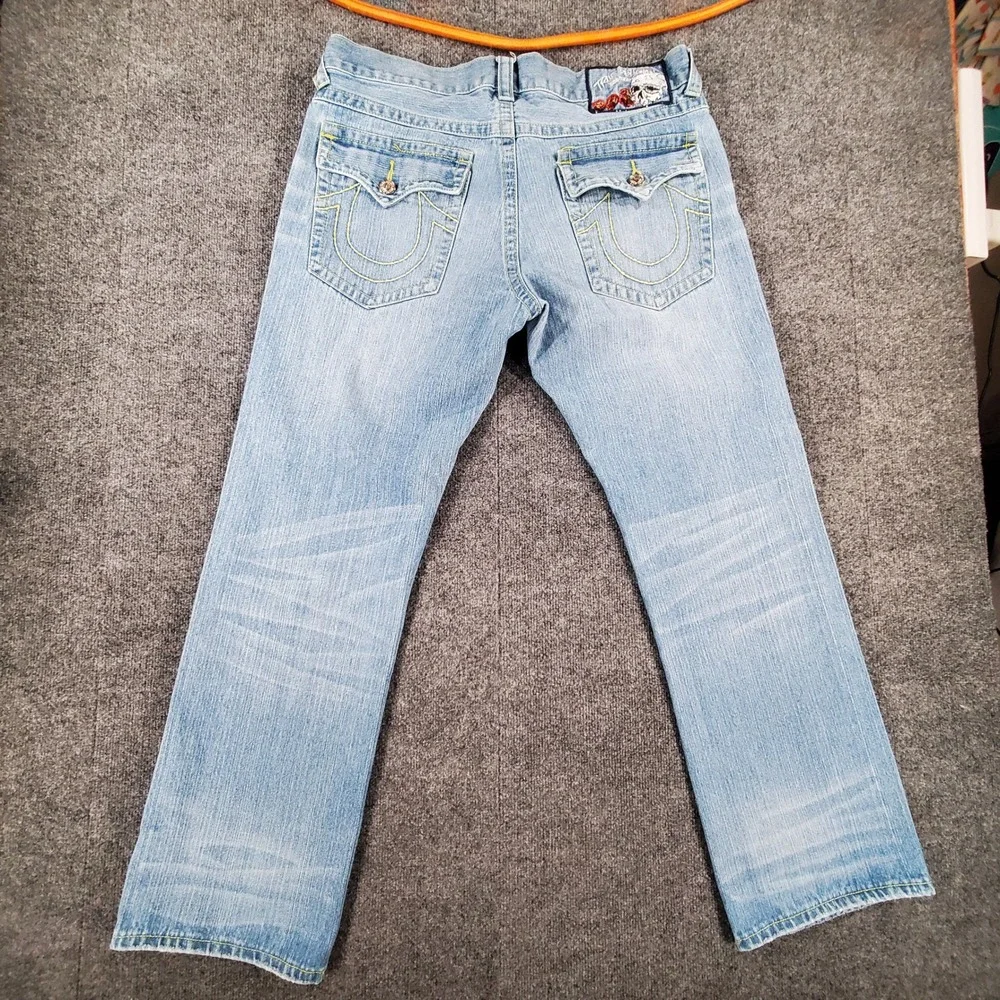 True Religion Jeans Mens 38x32 M24859M7 Light Wash Distressed Skull Roses USA